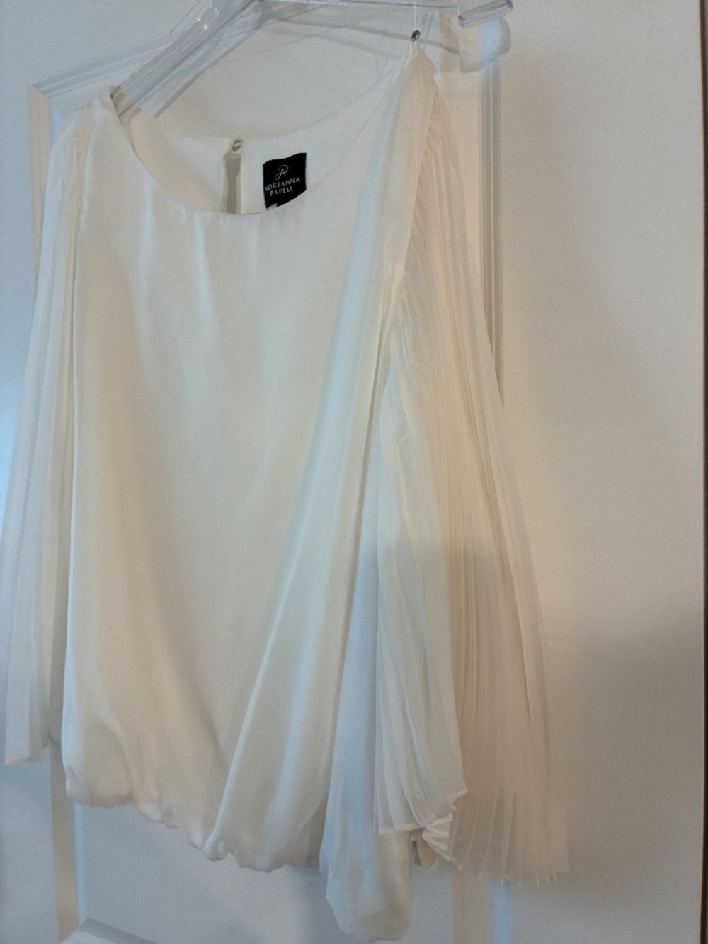 LADIES FASHION FORWARD TOP - Picture 2 of 5